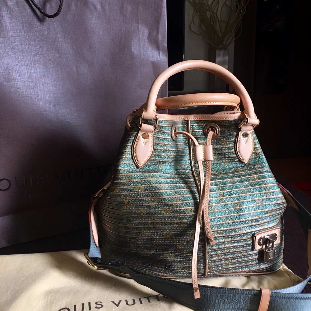 - Limited LOUIS VUITTON Monogram Eden Neo Kh…
